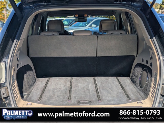 used 2017 Jeep Grand Cherokee car, priced at $15,474