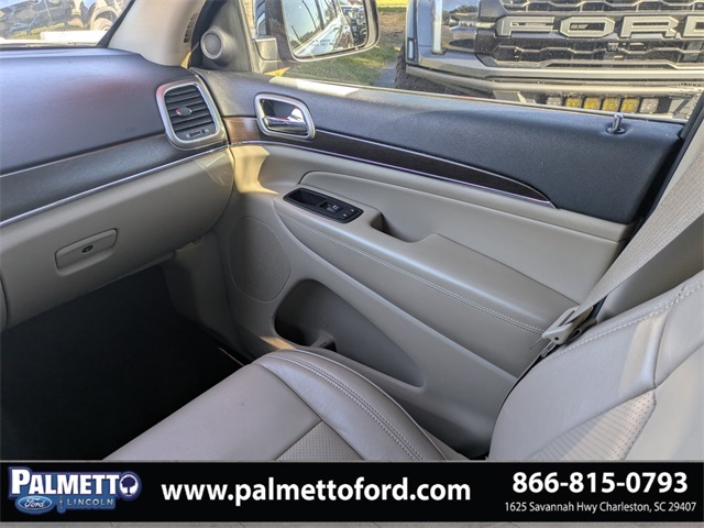 used 2017 Jeep Grand Cherokee car, priced at $15,474