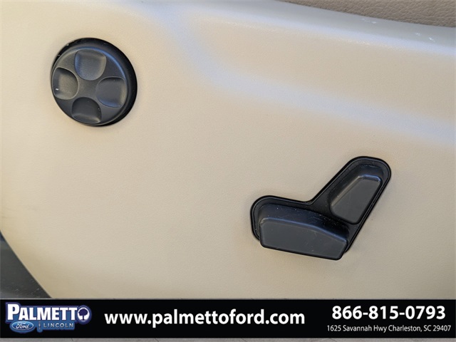 used 2017 Jeep Grand Cherokee car, priced at $15,474