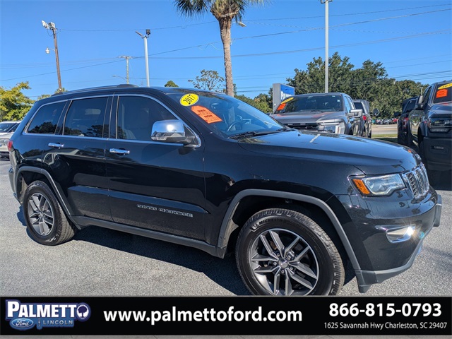 used 2017 Jeep Grand Cherokee car, priced at $15,474