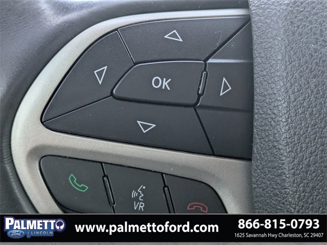 used 2017 Jeep Grand Cherokee car, priced at $15,474