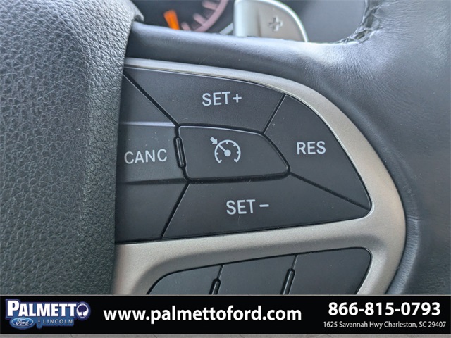 used 2017 Jeep Grand Cherokee car, priced at $15,474