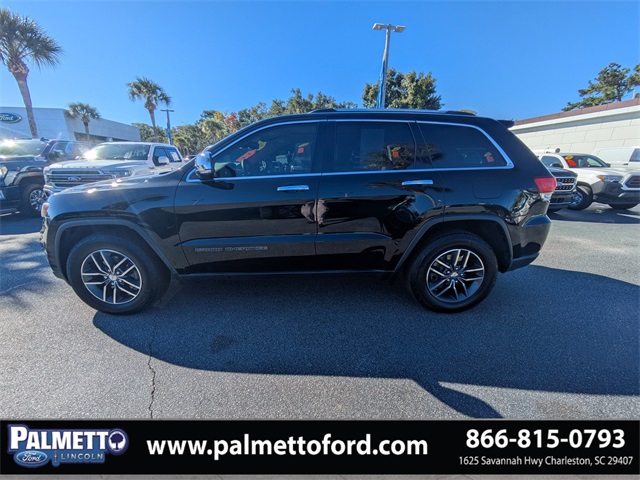 used 2017 Jeep Grand Cherokee car, priced at $15,474