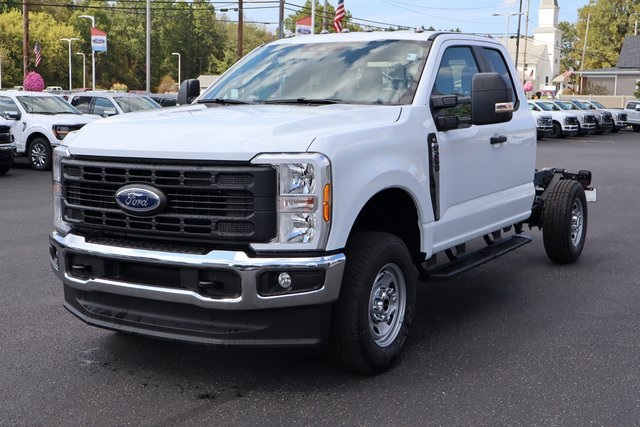 new 2025 Ford F-250SD car, priced at $48,241