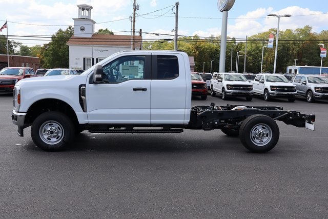 new 2025 Ford F-250SD car, priced at $48,241
