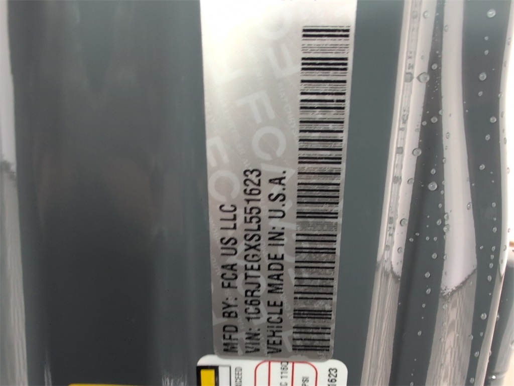 new 2025 Jeep Gladiator car, priced at $56,794