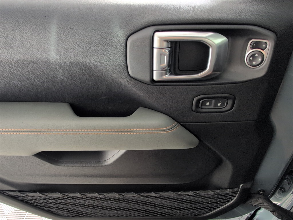 new 2025 Jeep Gladiator car, priced at $56,794