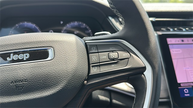 new 2025 Jeep Grand Cherokee car, priced at $45,025