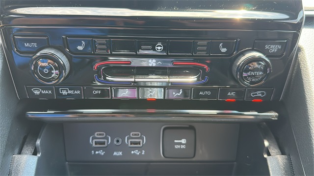 new 2025 Jeep Grand Cherokee car, priced at $45,025