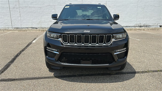 new 2025 Jeep Grand Cherokee car, priced at $45,025