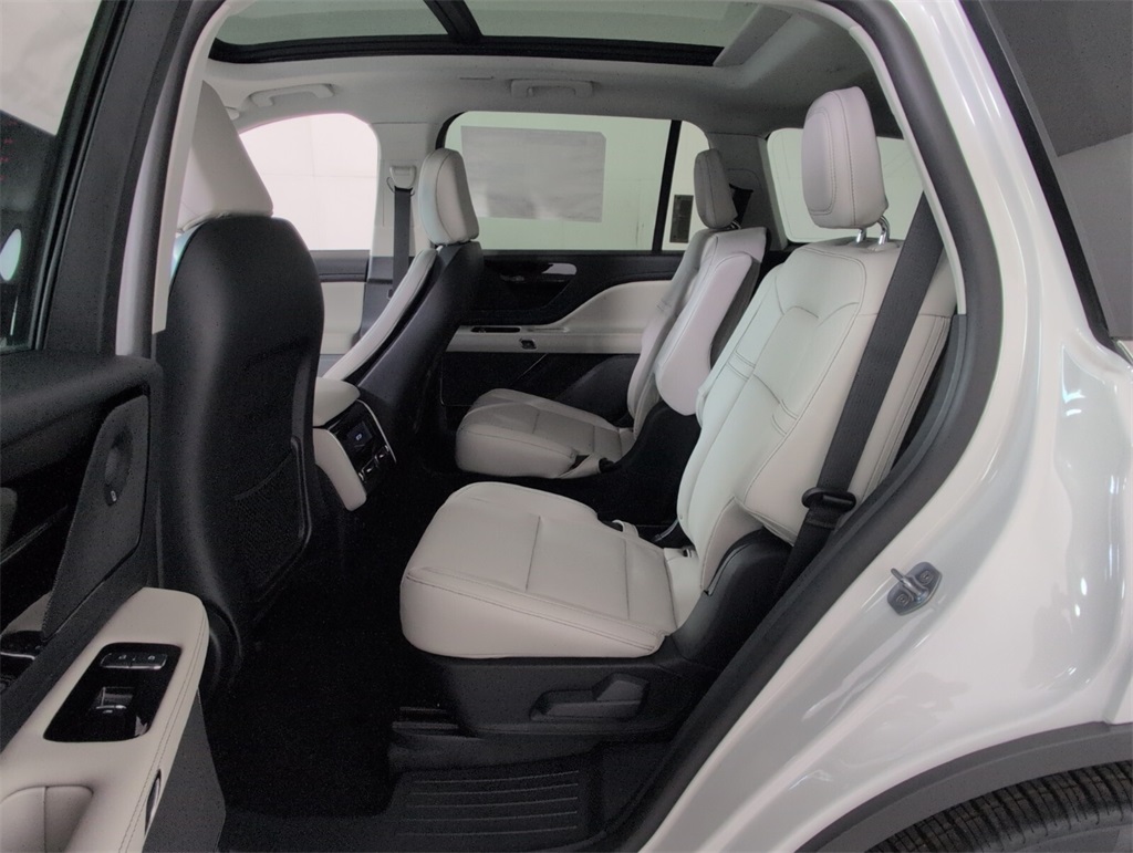 new 2025 Lincoln Aviator car, priced at $63,590
