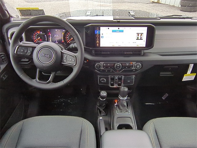 new 2025 Jeep Wrangler car, priced at $46,380