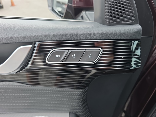 used 2024 Hyundai Palisade car, priced at $42,987