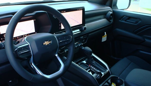 new 2026 Chevrolet Colorado car, priced at $36,135