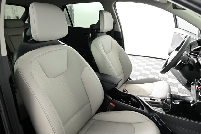 new 2025 Kia Niro car, priced at $30,787