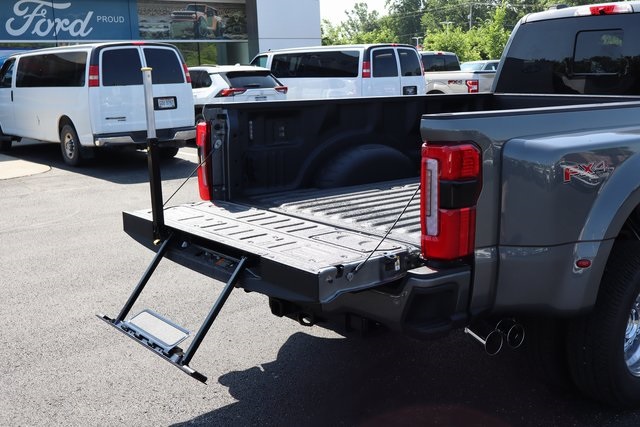 new 2025 Ford F-350SD car, priced at $98,290