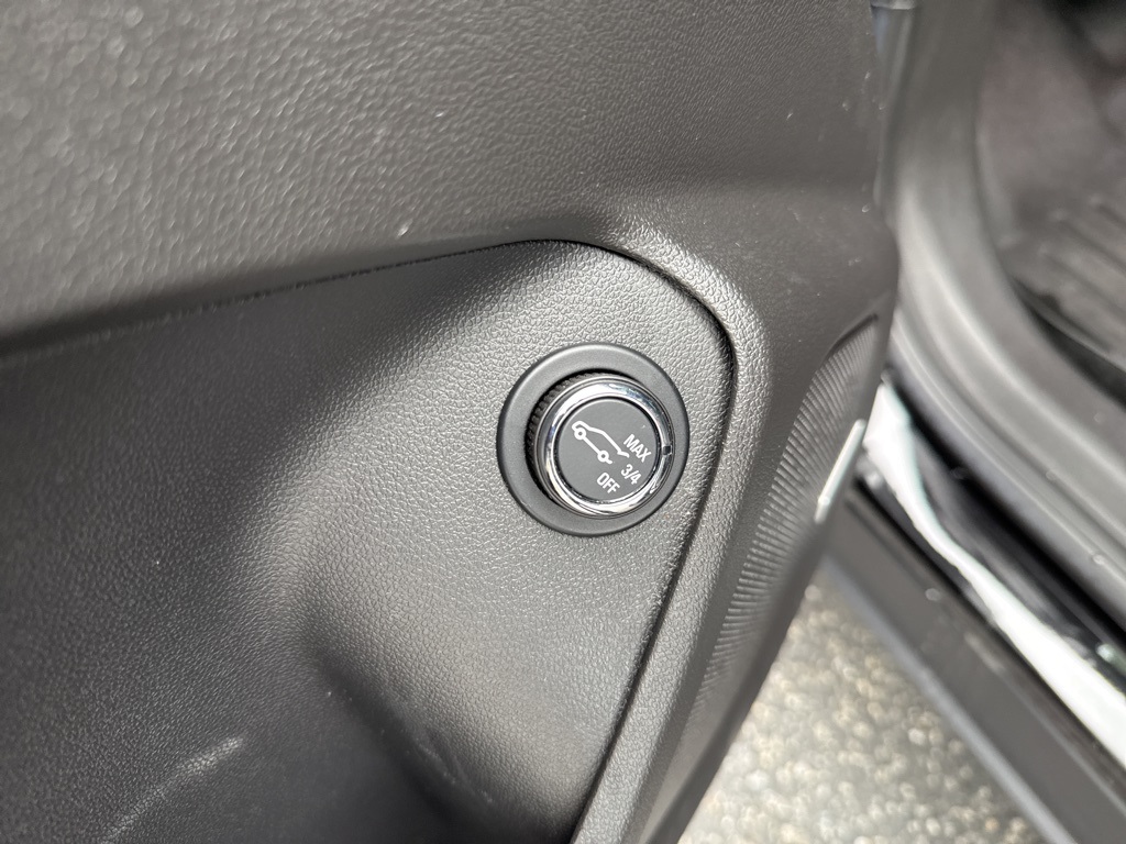 used 2023 Chevrolet TrailBlazer car, priced at $22,900