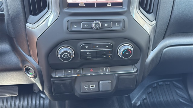 new 2025 Chevrolet Silverado 1500 car, priced at $49,140