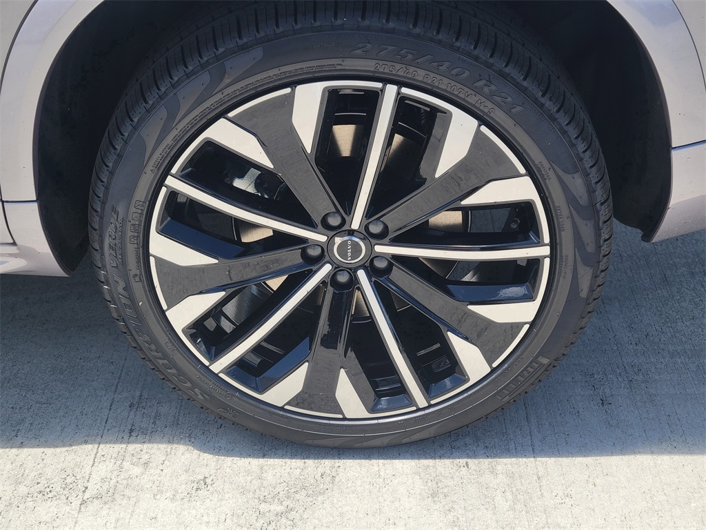 new 2026 Volvo XC90 car, priced at $68,325