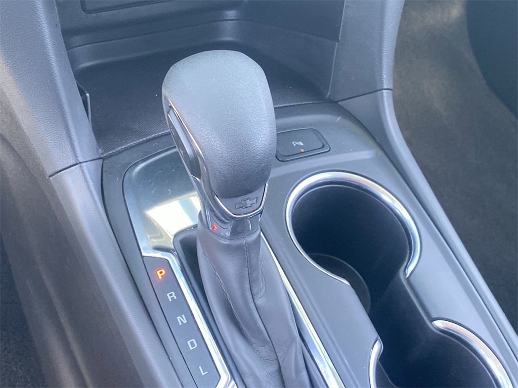 used 2024 Chevrolet Equinox car, priced at $20,491