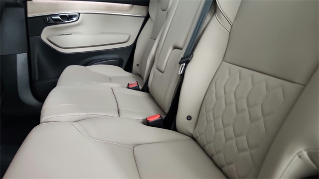 new 2026 Volvo XC90 Plug-In Hybrid car, priced at $81,875