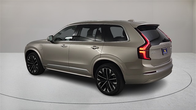 new 2026 Volvo XC90 Plug-In Hybrid car, priced at $81,875