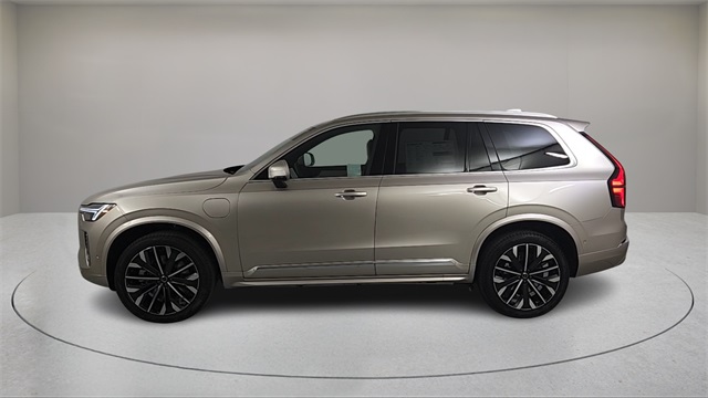 new 2026 Volvo XC90 Plug-In Hybrid car, priced at $81,875