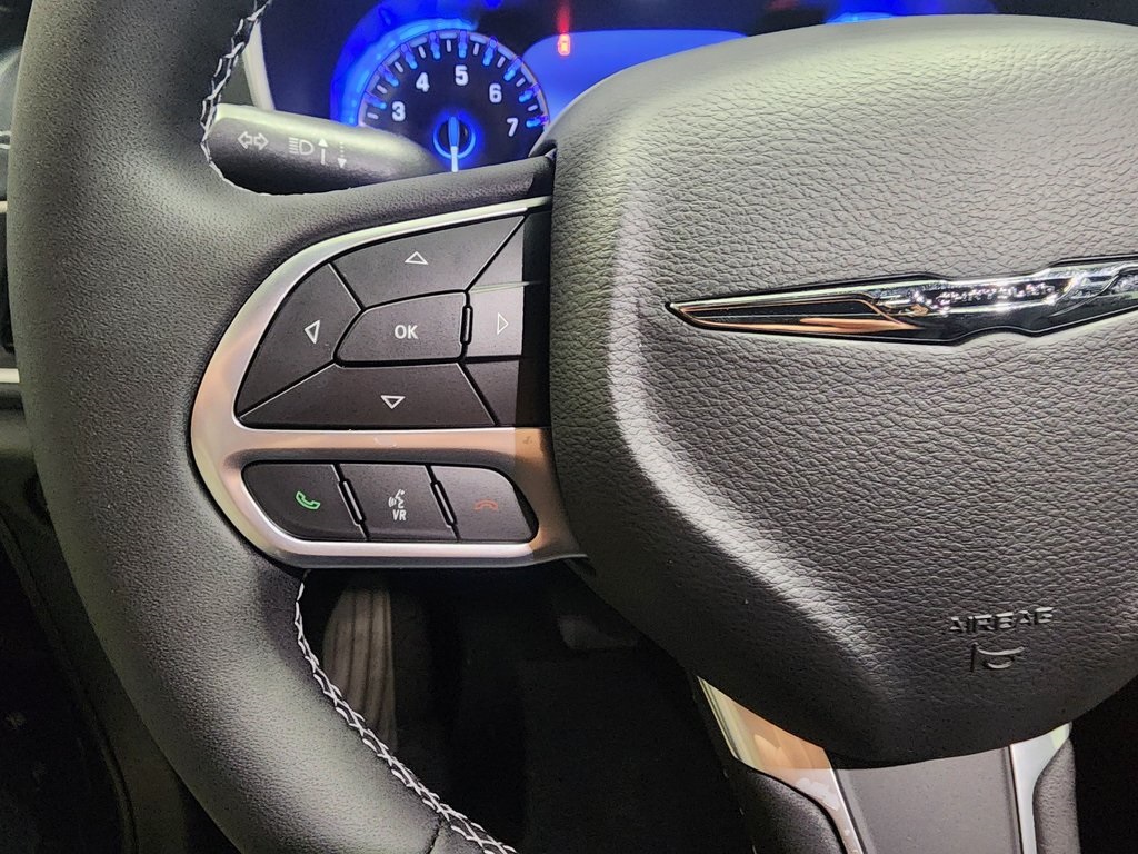 new 2025 Chrysler Pacifica car, priced at $44,473