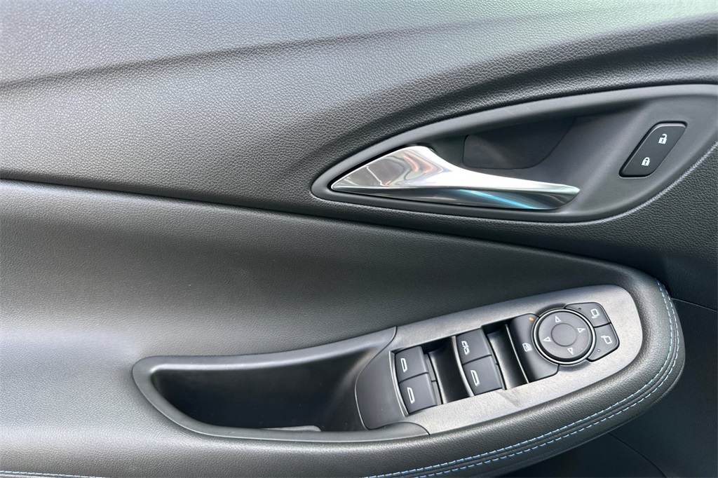 new 2026 Buick Encore GX car, priced at $33,570