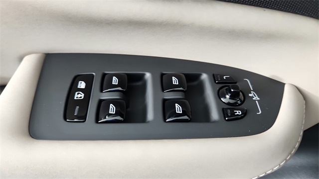 new 2026 Volvo XC90 car, priced at $71,825