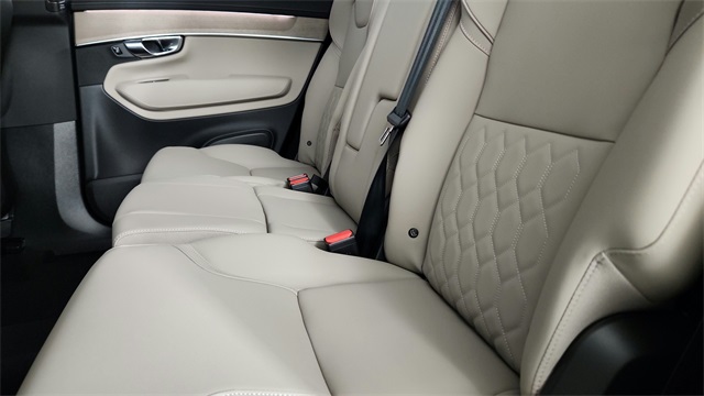new 2026 Volvo XC90 car, priced at $71,825