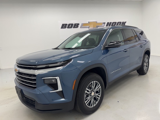 used 2024 Chevrolet Traverse car, priced at $35,988