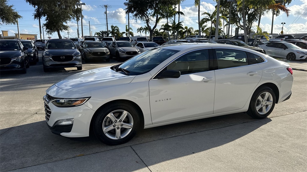 used 2019 Chevrolet Malibu car, priced at $11,399