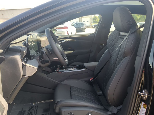 new 2025 Audi S6 car, priced at $89,050