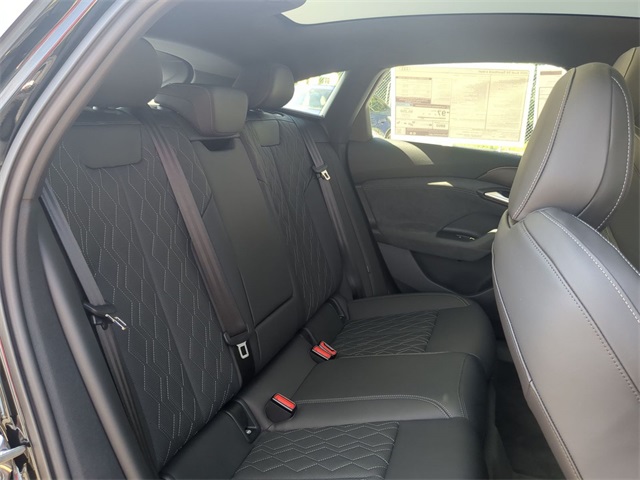 new 2025 Audi S6 car, priced at $89,050