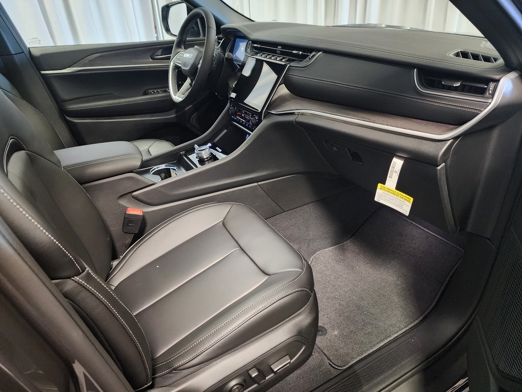 new 2025 Jeep Grand Cherokee L car, priced at $50,762