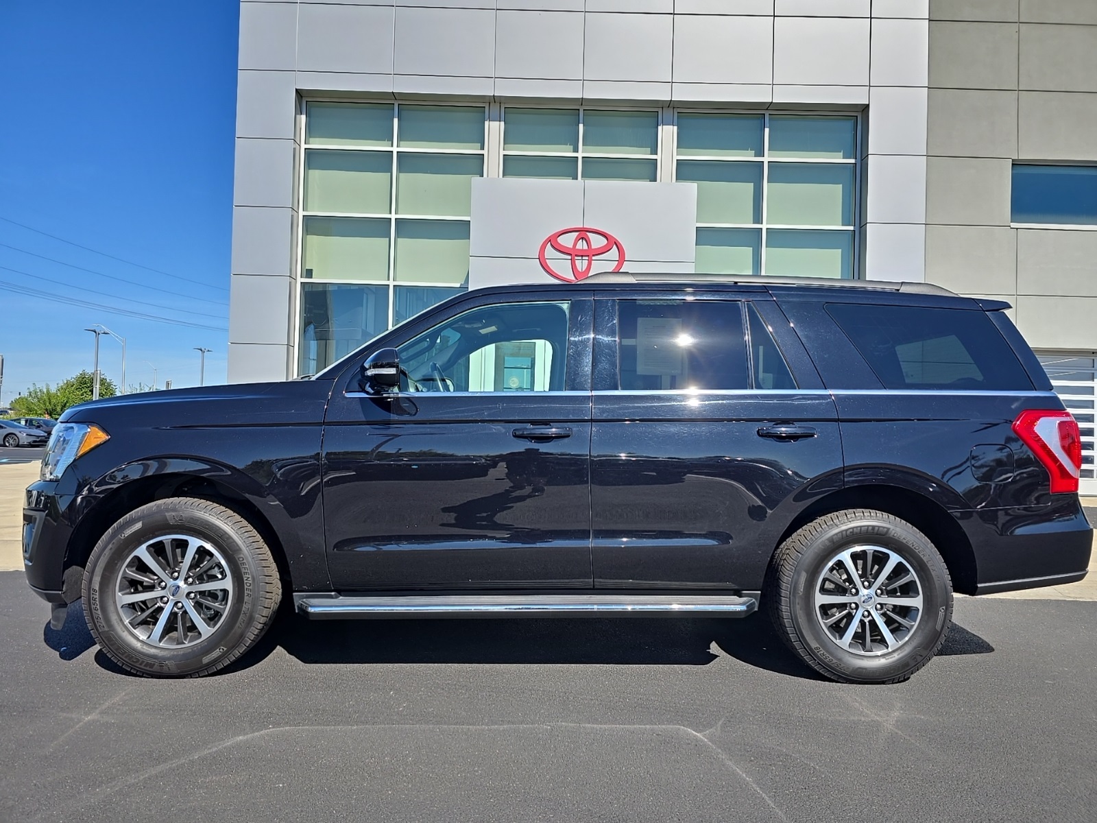 used 2019 Ford Expedition car, priced at $28,935