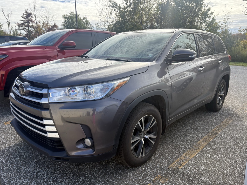 used 2016 Toyota Highlander car, priced at $19,503