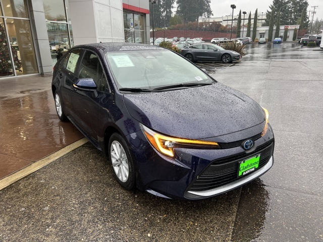 new 2025 Toyota Corolla Hybrid car
