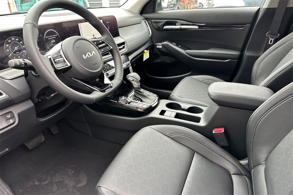 new 2026 Kia Seltos car, priced at $32,975