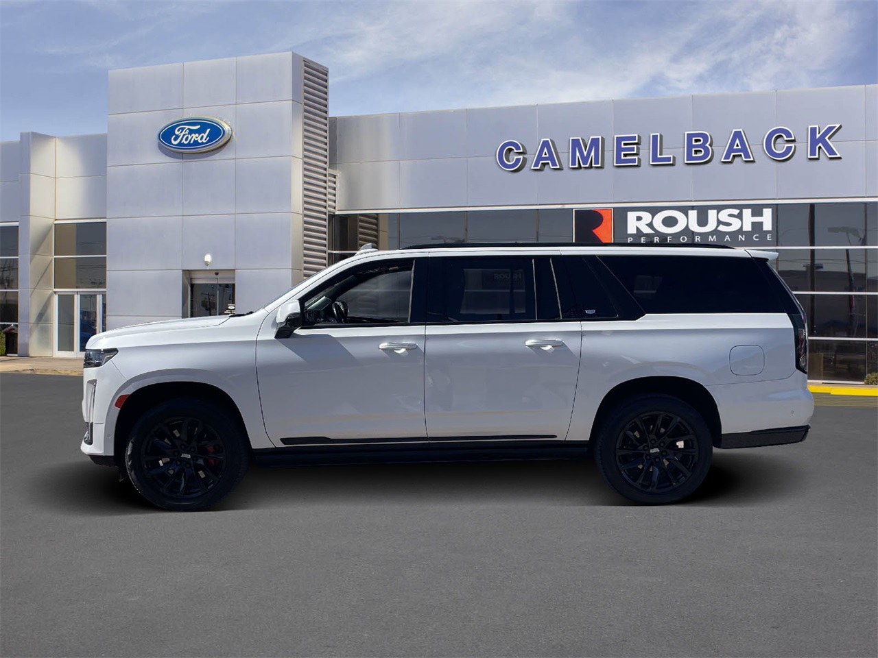 used 2022 Cadillac Escalade ESV car, priced at $68,369