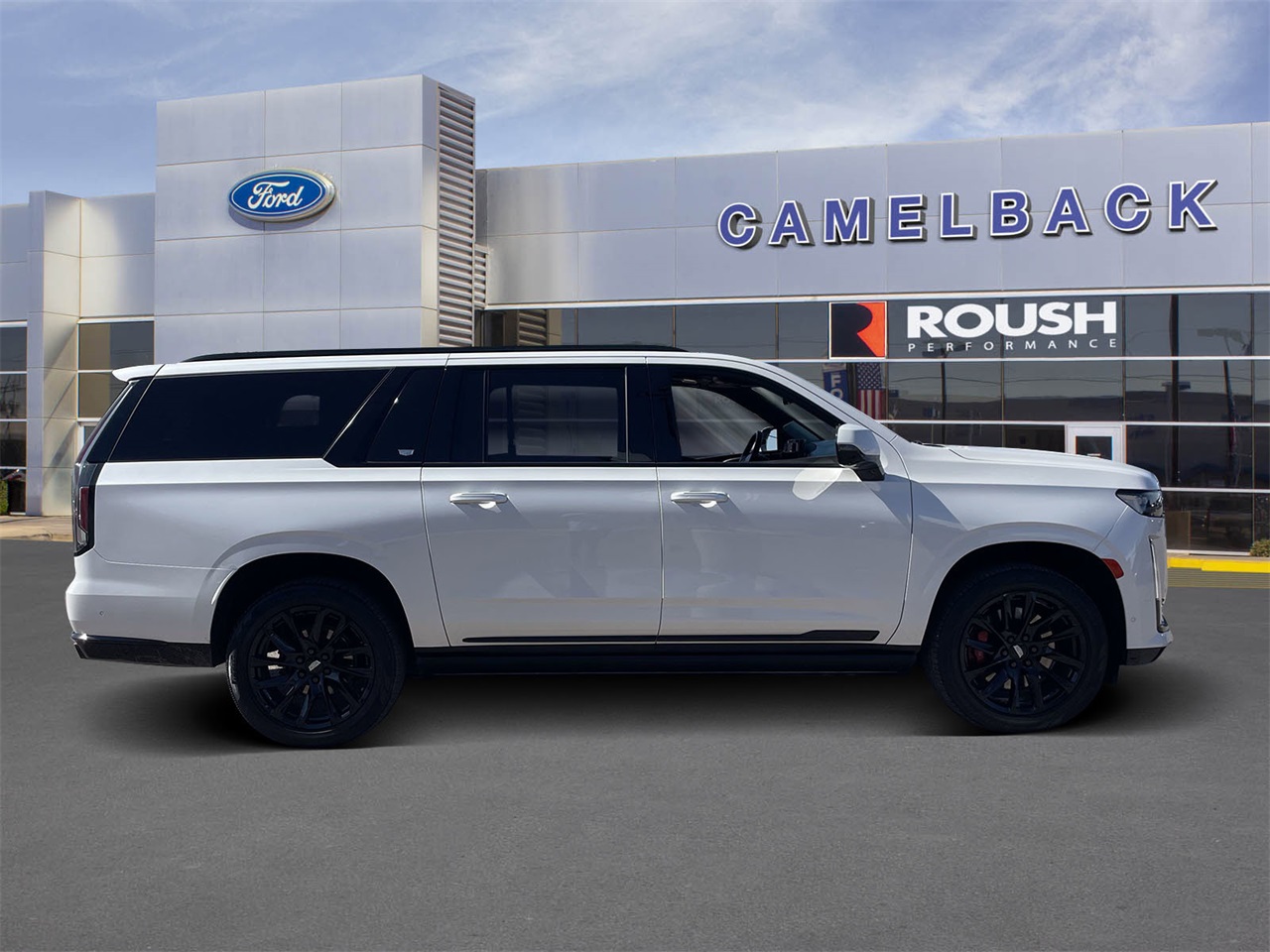 used 2022 Cadillac Escalade ESV car, priced at $68,369