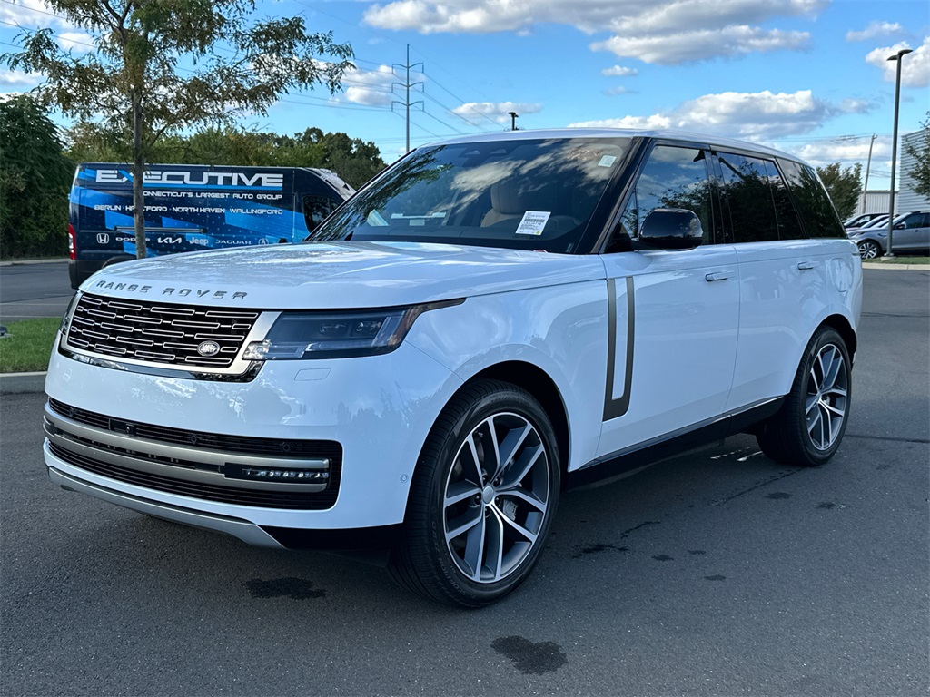 new 2025 Land Rover Range Rover Plug-In Hybrid car, priced at $131,605