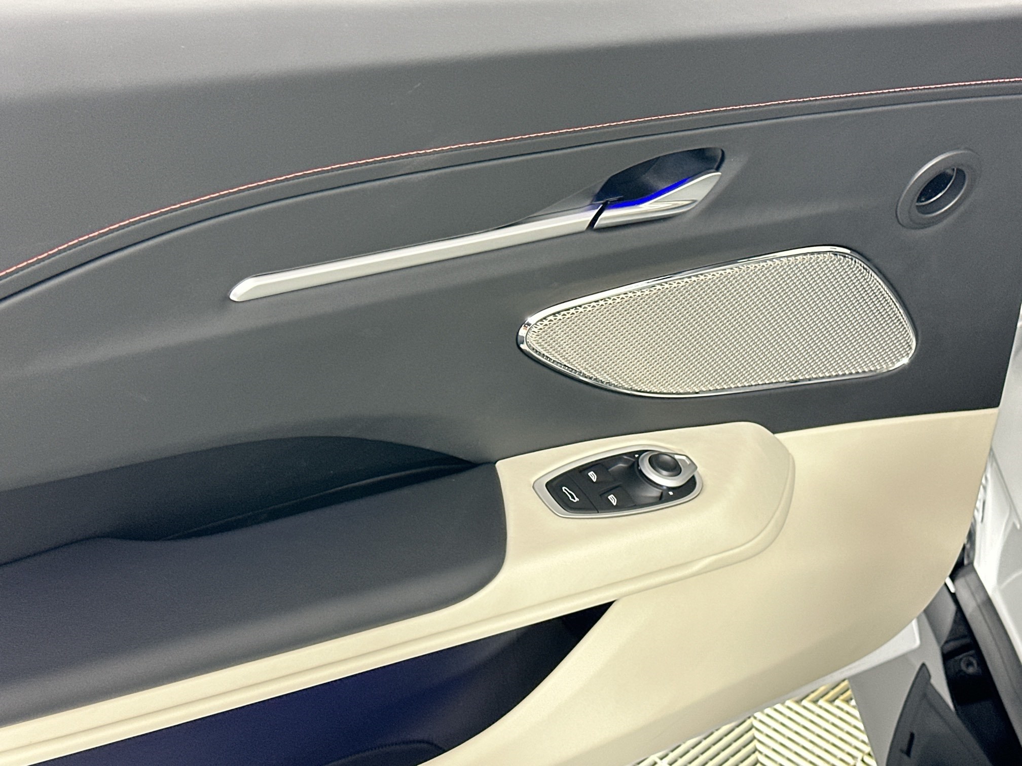new 2026 Aston Martin Vantage car, priced at $253,400
