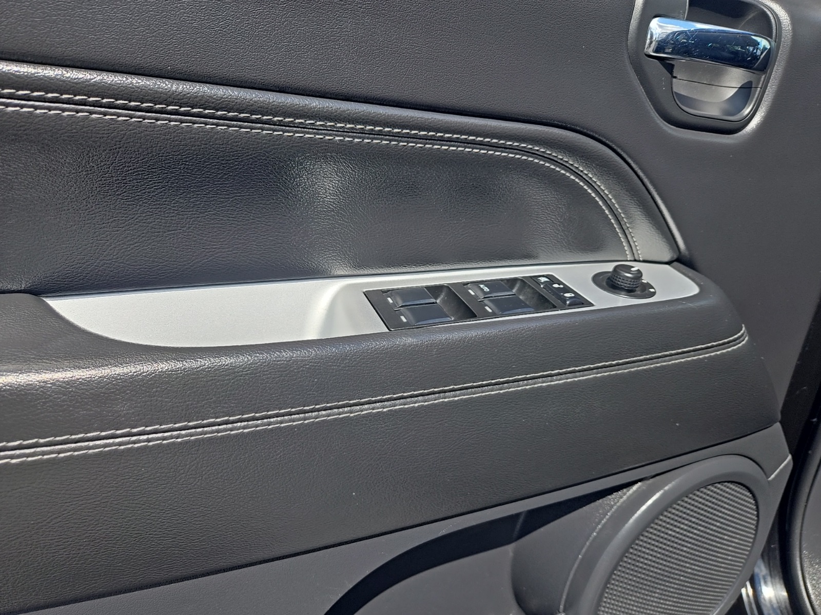 used 2016 Jeep Compass car, priced at $7,800