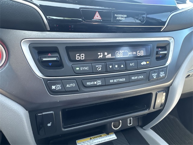 used 2021 Honda Pilot car, priced at $25,299