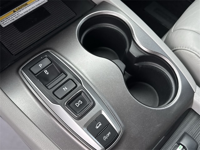 used 2021 Honda Pilot car, priced at $25,299