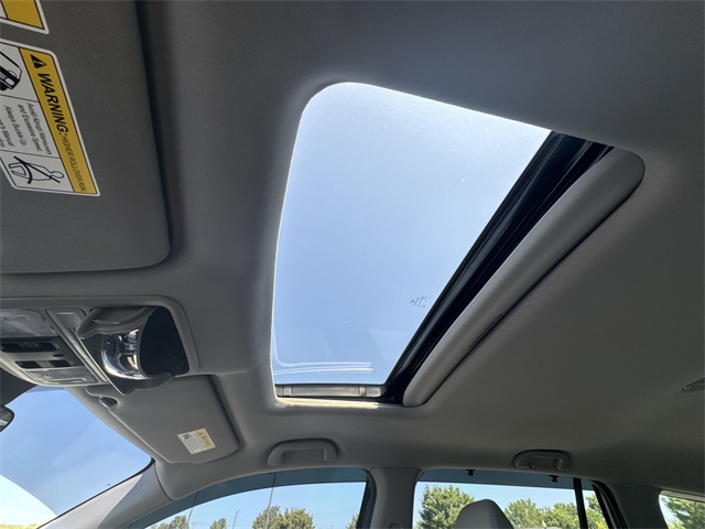 used 2021 Honda Pilot car, priced at $25,299