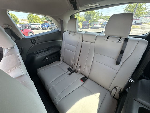 used 2021 Honda Pilot car, priced at $25,299