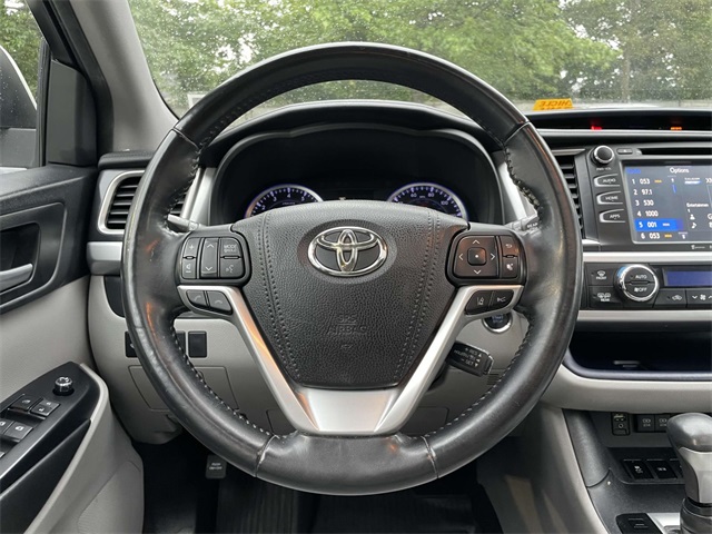 used 2018 Toyota Highlander car, priced at $18,864